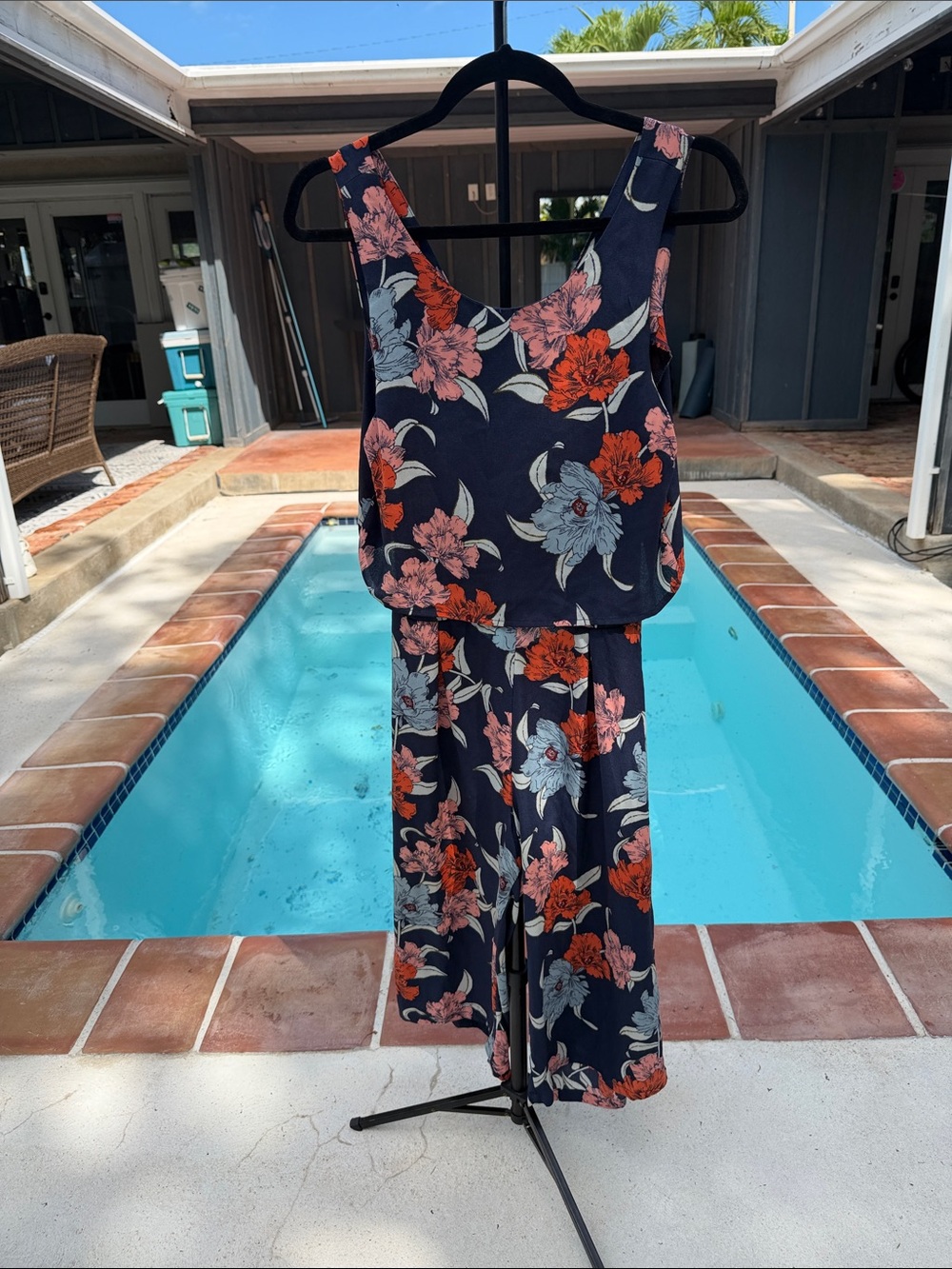 Women’s Navy Floral Sleeveless Jumpsuit